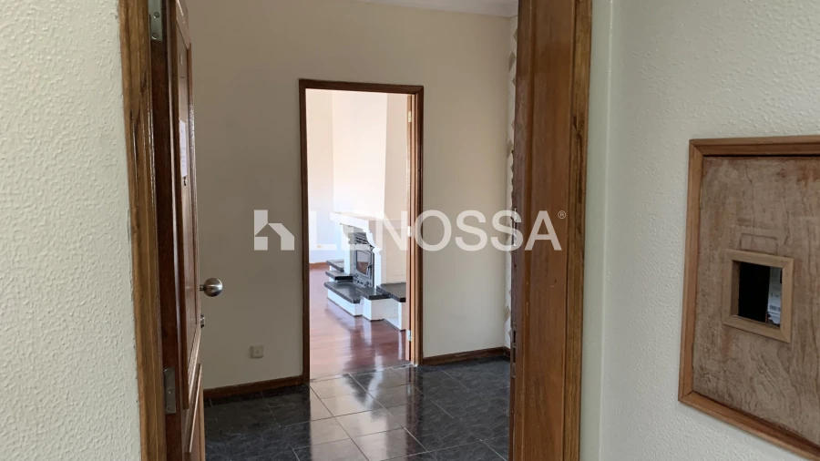 Apartamento T3 para Venda em Vilar de Andorinho Foto 4