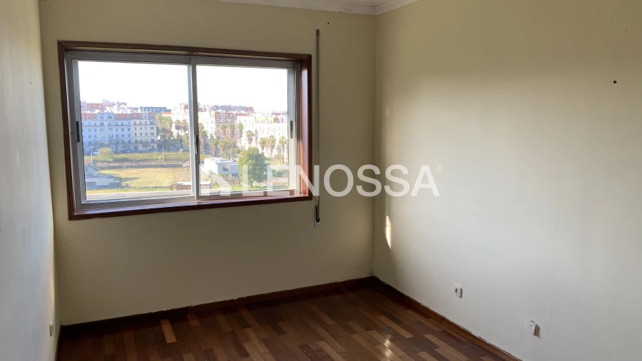 Apartamento T3 para Venda em Vilar de Andorinho Foto 7