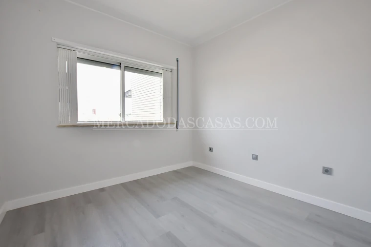 Apartamento T3 para Venda em Rio Tinto Foto 17