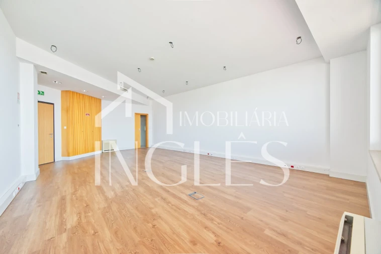 Escritório para Venda em Marvila, Ribeira Santarém, São Salvador, São Nicolau Foto 3