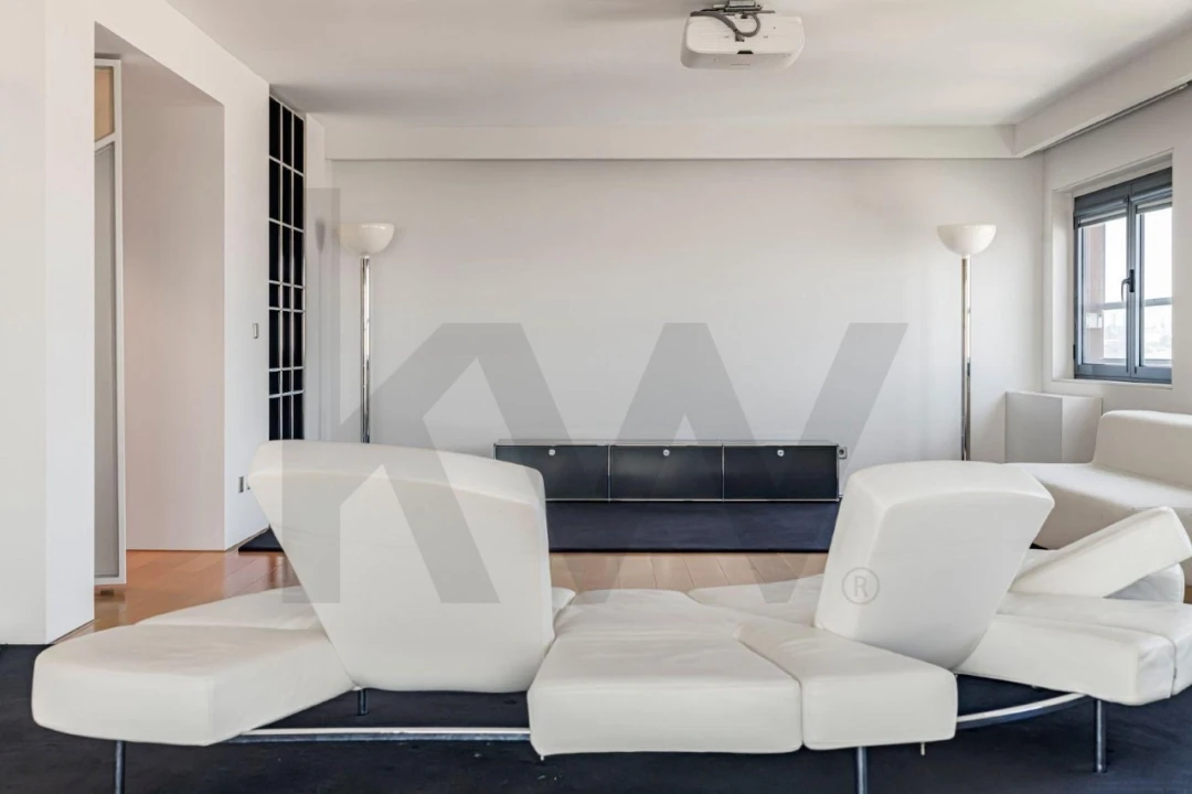 Apartamento T4 para Venda em Parque das Nações Foto 4