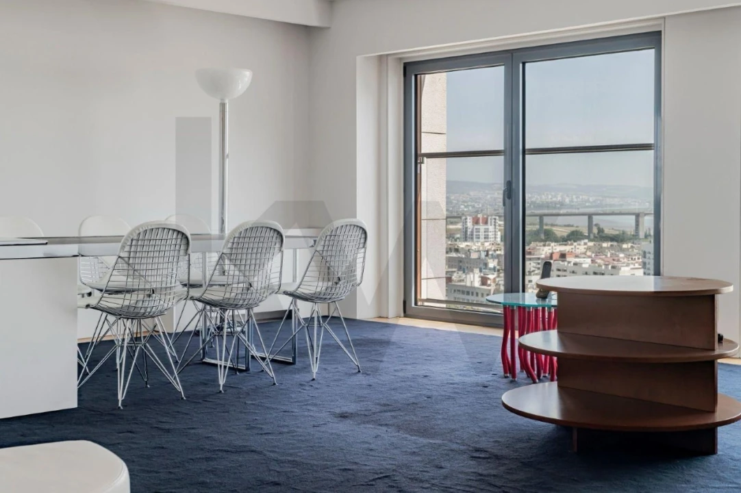Apartamento T4 para Venda em Parque das Nações Foto 5