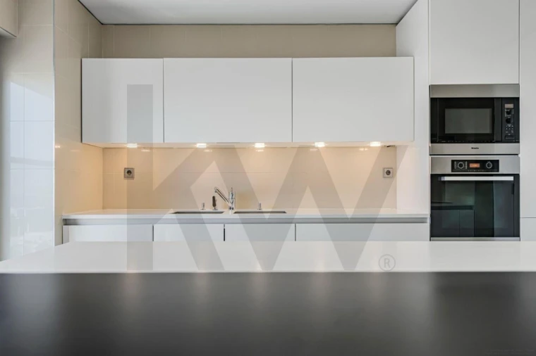Apartamento T4 para Venda em Parque das Nações Foto 9