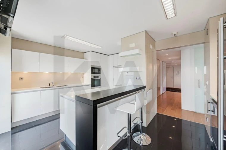 Apartamento T4 para Venda em Parque das Nações Foto 14