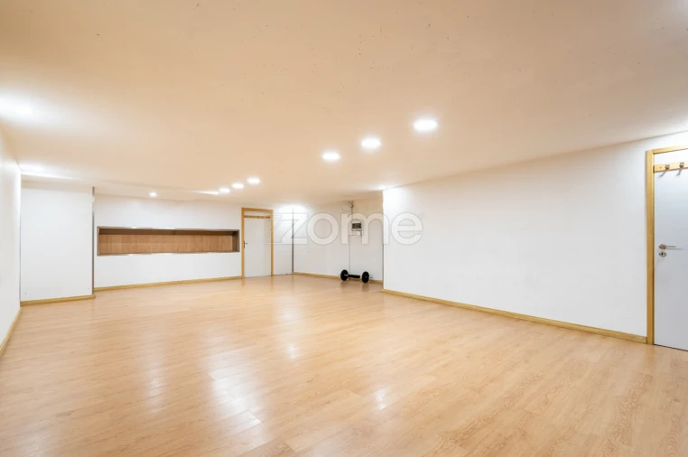 Negócio para Venda em Custóias, Leça do Balio e Guifões Foto 15