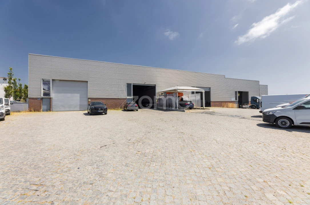 Terreno Comércio / Armazém para Venda em Vila Nova da Telha Foto 35