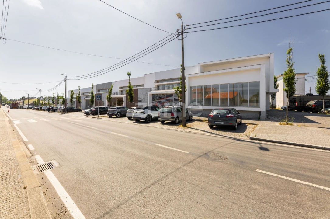 Terreno Comércio / Armazém para Venda em Vila Nova da Telha Foto 38