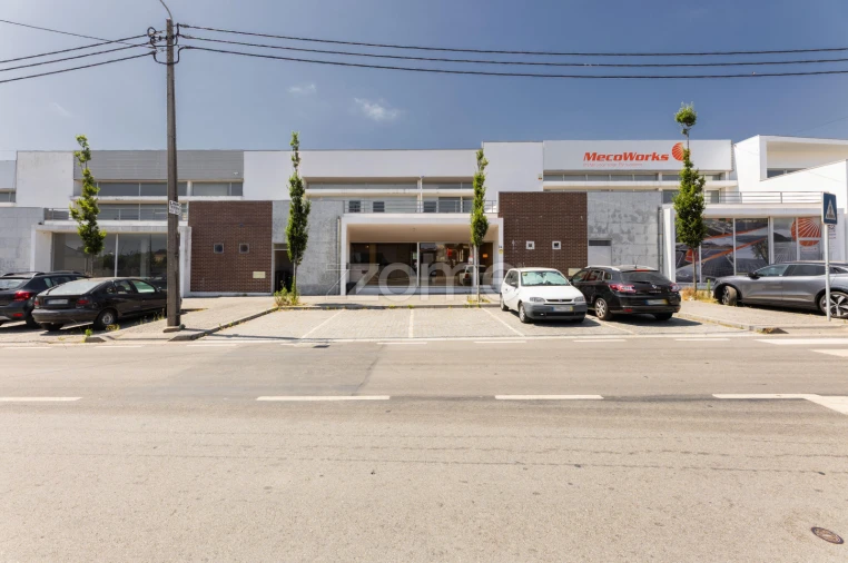 Terreno Comércio / Armazém para Venda em Vila Nova da Telha