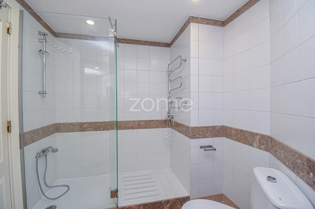 Apartamento T3 para Arrendamento em Carcavelos e Parede Foto 17