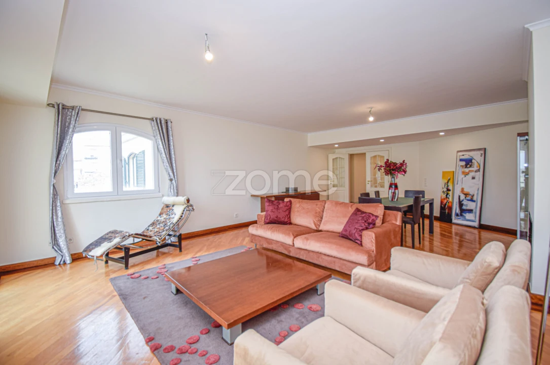 Apartamento T3 para Arrendamento em Carcavelos e Parede Foto 7