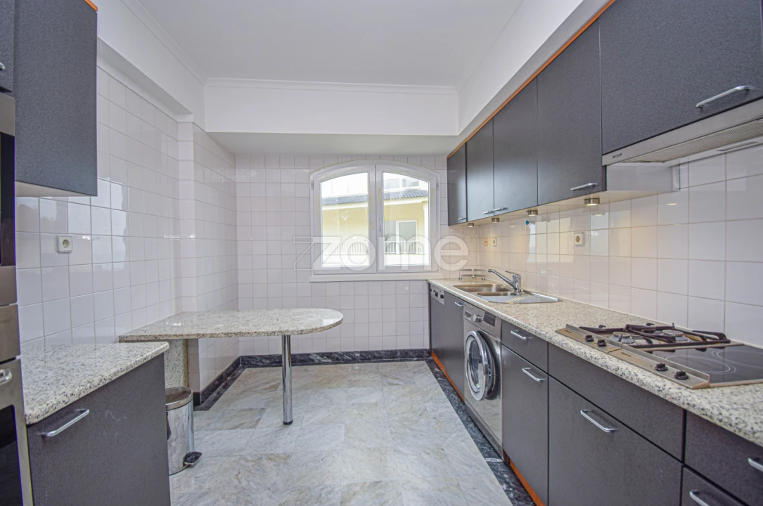 Apartamento T3 para Arrendamento em Carcavelos e Parede Foto 22