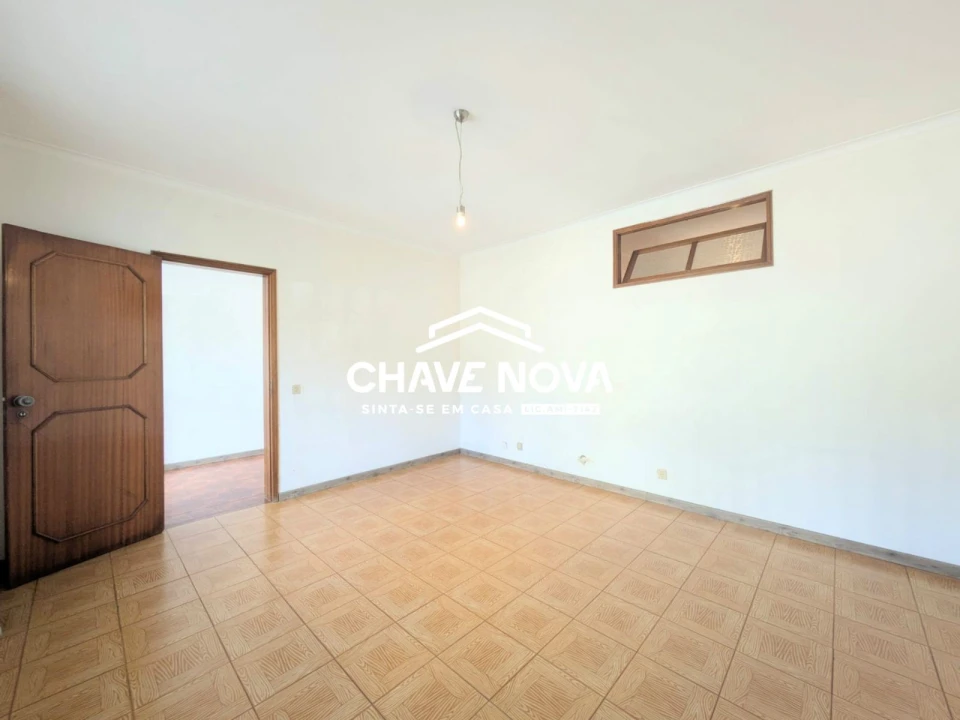 Apartamento T2 para Venda em Oliveira do Douro Foto 13