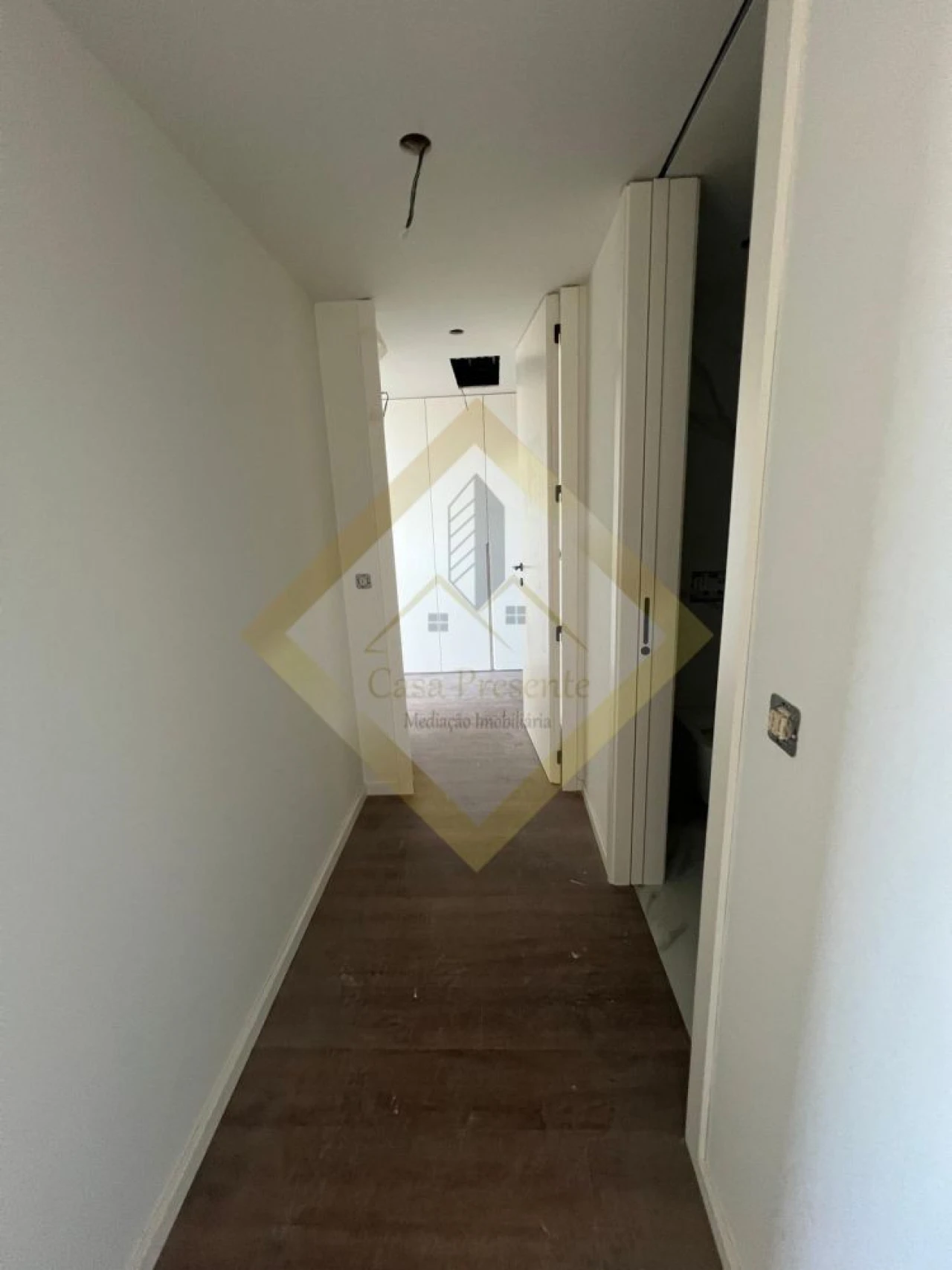 Apartamento T2 para Venda em Mafamude e Vilar do Paraíso Foto 16