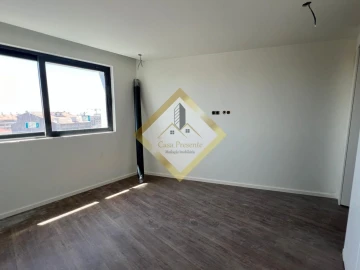 Apartamento T2 para Venda em Mafamude e Vilar do Paraíso