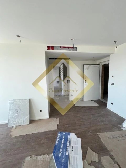 Apartamento T2 para Venda em Mafamude e Vilar do Paraíso