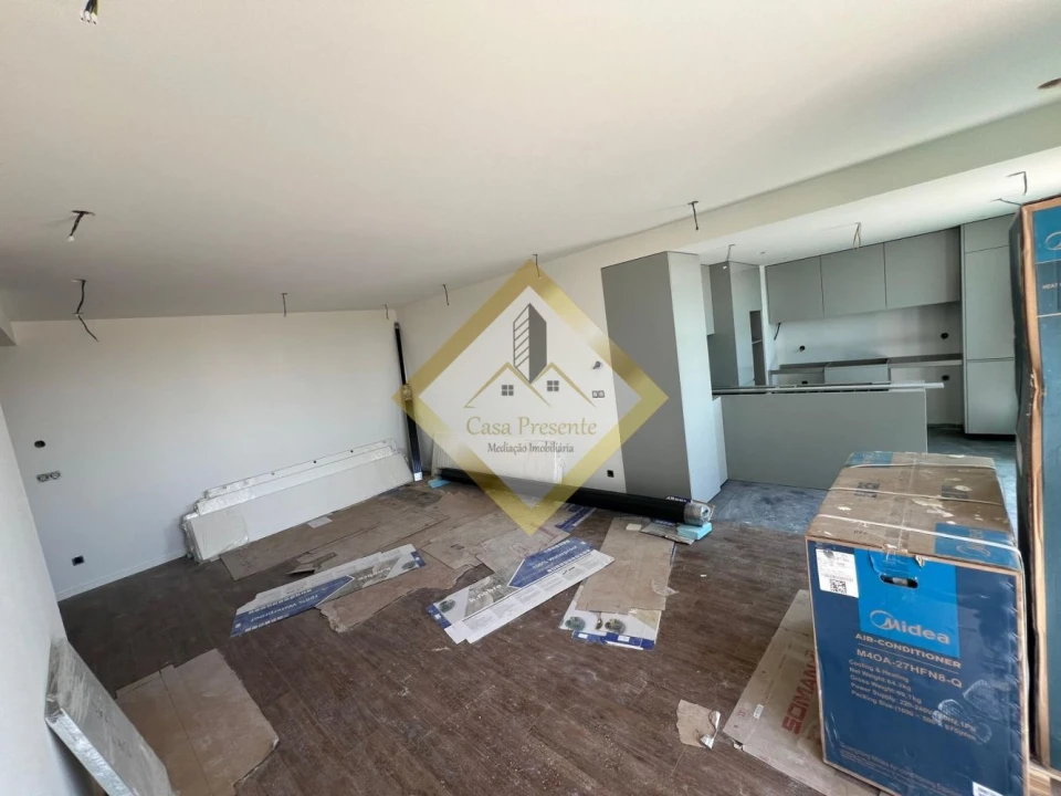 Apartamento T2 para Venda em Mafamude e Vilar do Paraíso Foto 8