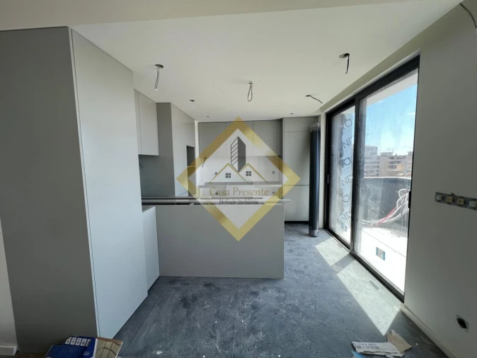 Apartamento T2 para Venda em Mafamude e Vilar do Paraíso Foto 2