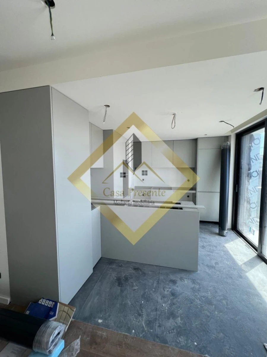 Apartamento T2 para Venda em Mafamude e Vilar do Paraíso Foto 3