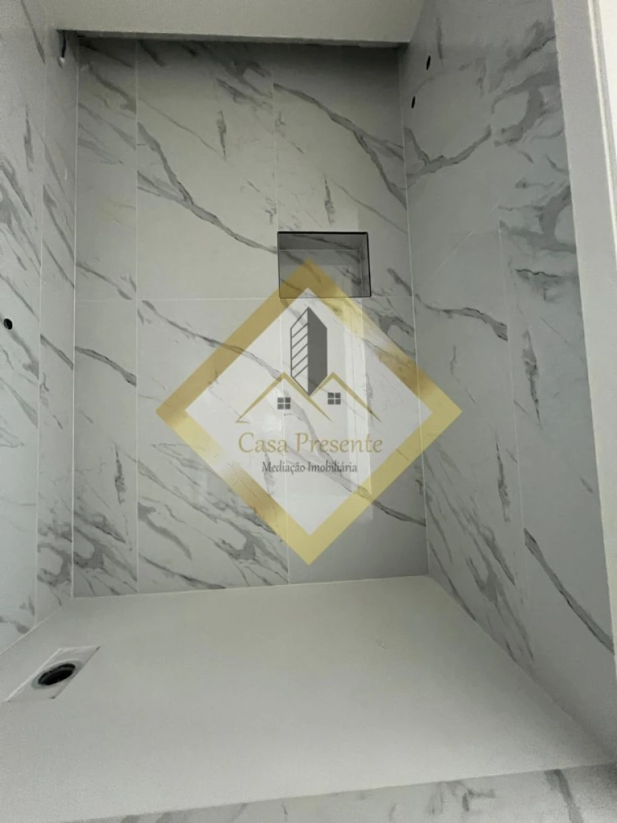 Apartamento T2 para Venda em Mafamude e Vilar do Paraíso Foto 11