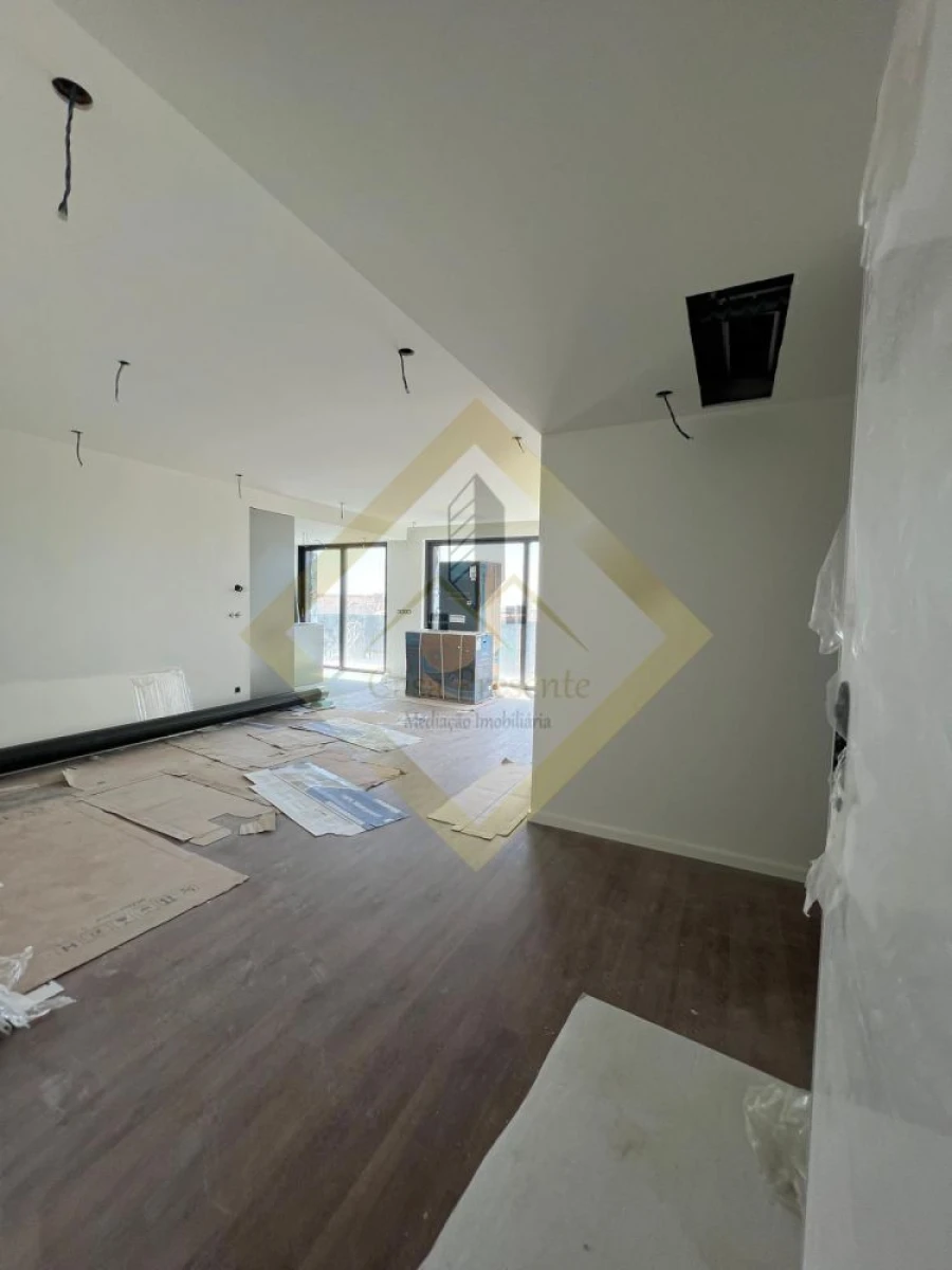 Apartamento T2 para Venda em Mafamude e Vilar do Paraíso Foto 7