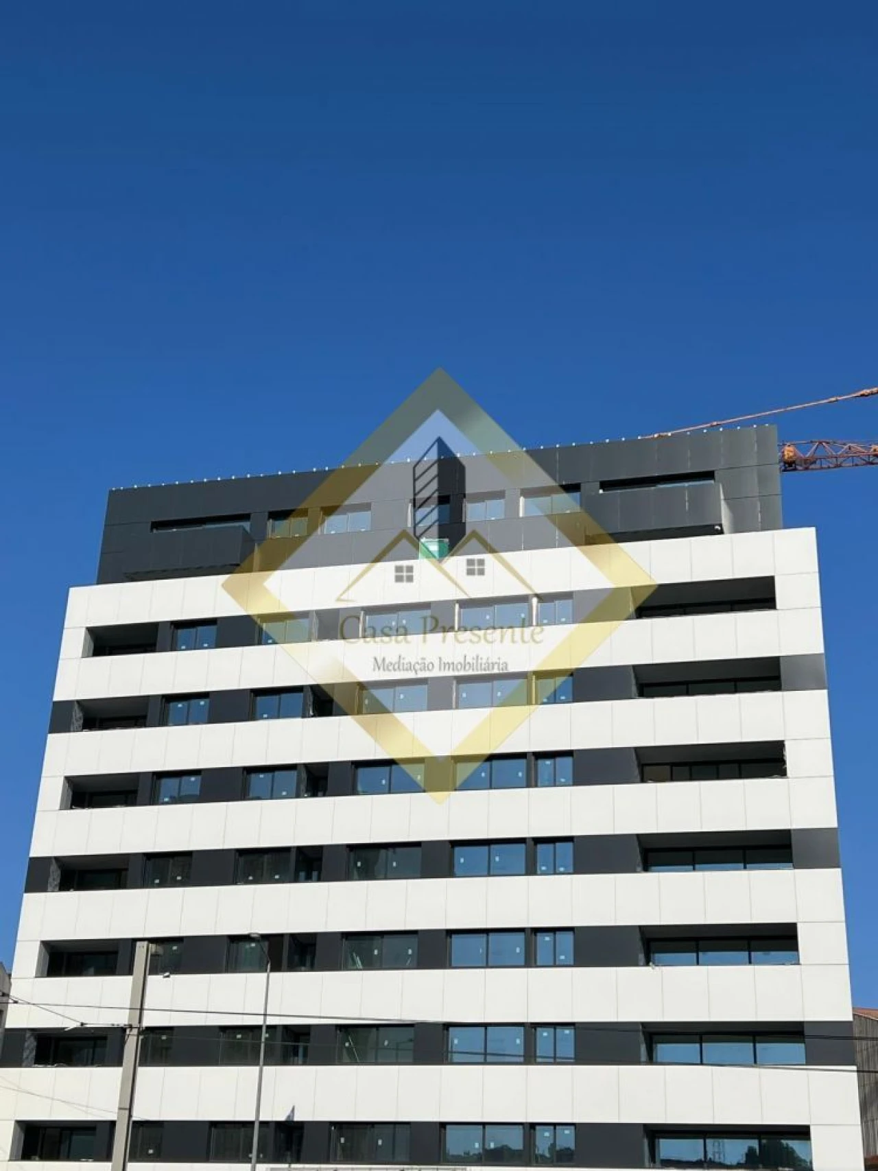 Apartamento T2 para Venda em Mafamude e Vilar do Paraíso Foto 1