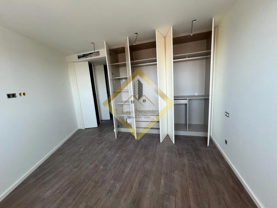 Apartamento T2 para Venda em Mafamude e Vilar do Paraíso Foto 14