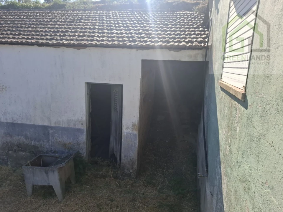 Moradia T3 para Venda em Tabua Foto 41