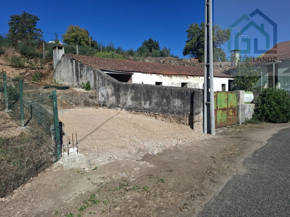 Moradia T3 para Venda em Tabua Foto 3