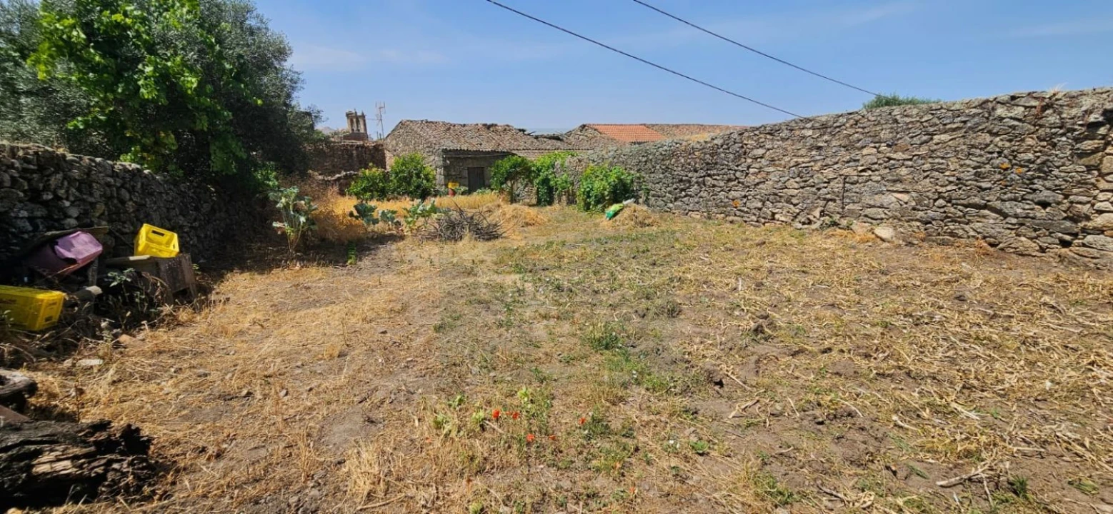 Terreno para Venda em Monfortinho e Salvaterra do Extremo Foto 4