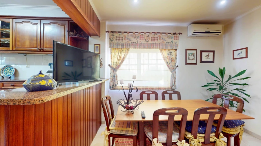 Moradia T4 para Venda em Ramada e Caneças Foto 10