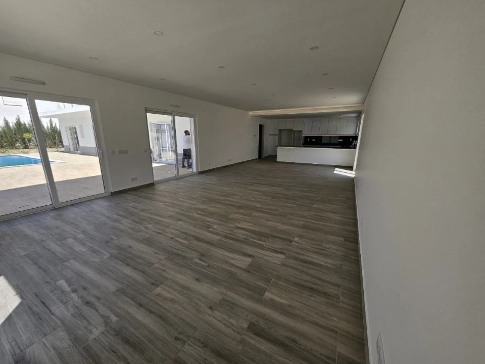 Moradia T4 para Venda em Altura Foto 6