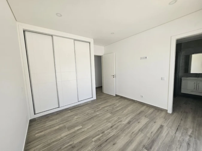 Moradia T4 para Venda em Altura Foto 18