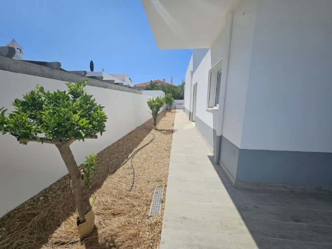 Moradia T4 para Venda em Altura Foto 21