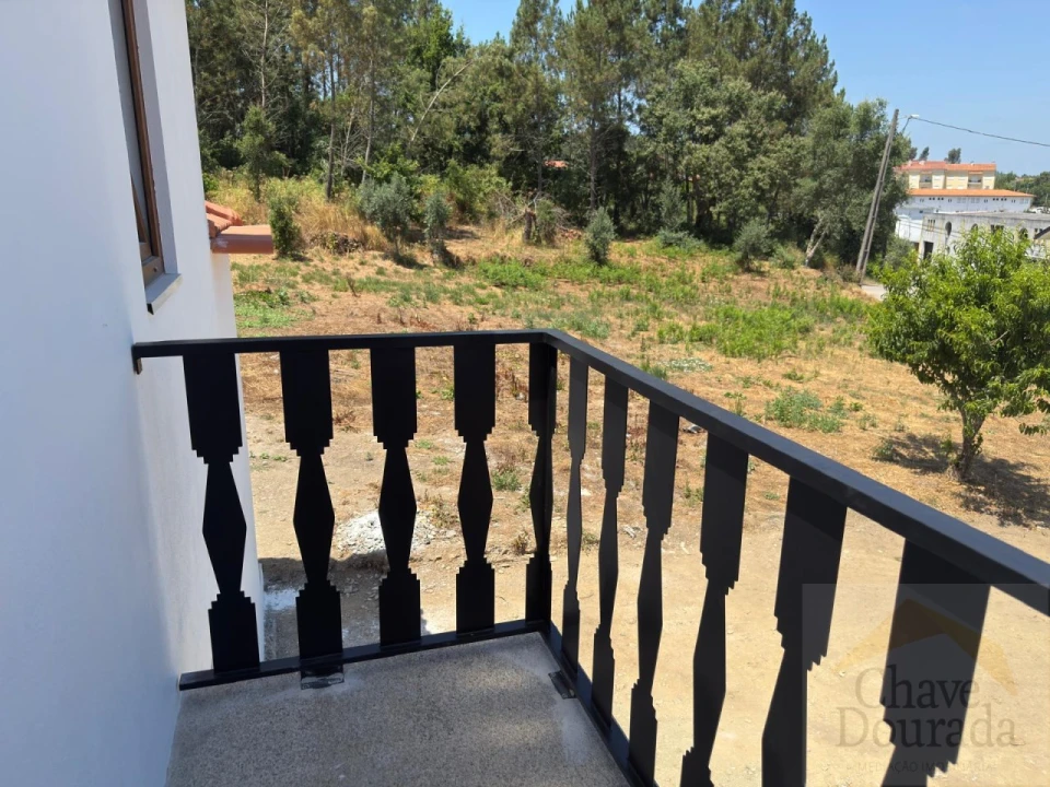 Quinta T4 para Venda em Poiares (Santo Andre) Foto 5