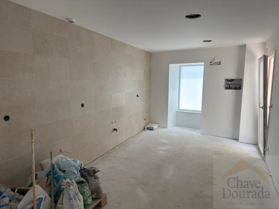 Quinta T4 para Venda em Poiares (Santo Andre) Foto 10