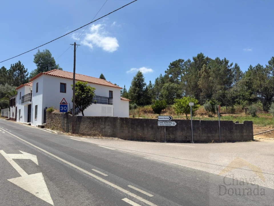 Quinta T4 para Venda em Poiares (Santo Andre) Foto 1