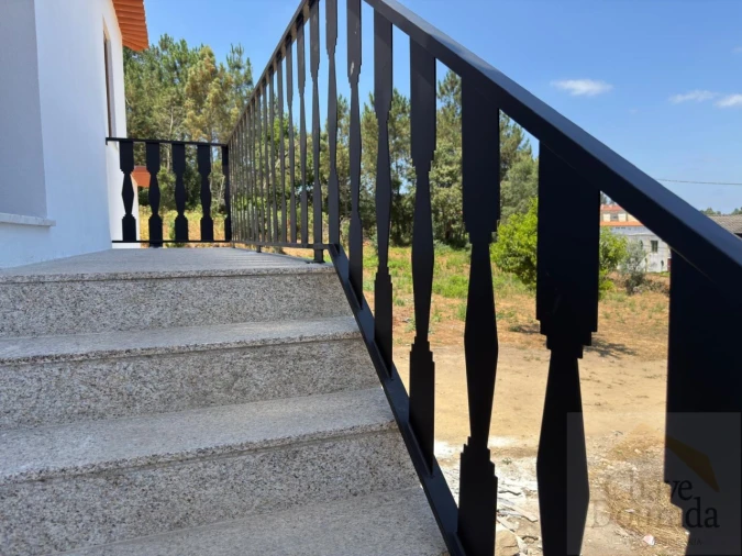 Quinta T4 para Venda em Poiares (Santo Andre) Foto 5