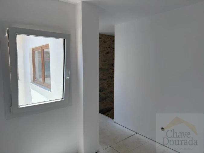 Quinta T4 para Venda em Poiares (Santo Andre) Foto 15