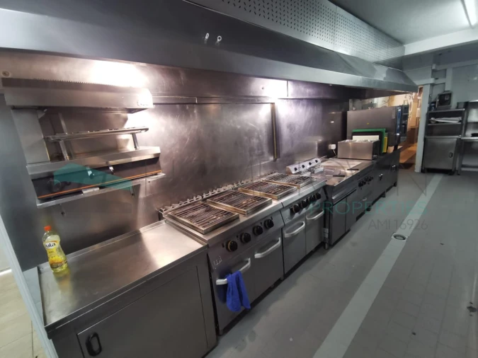 Negócio para Venda em Quarteira Foto 10