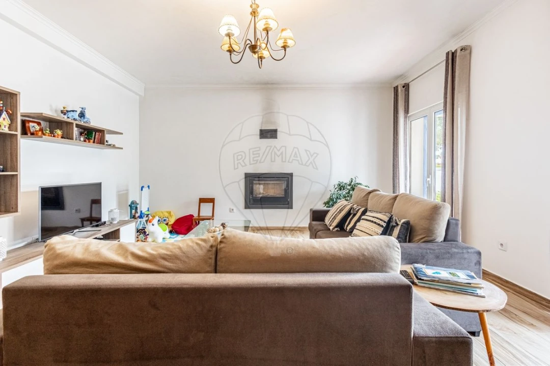 Moradia T3 para Venda em Pontevel Foto 3