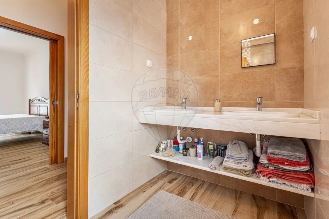 Moradia T3 para Venda em Pontevel Foto 26