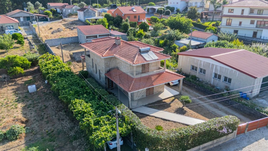 Moradia T3 para Venda em Termas de São Vicente Foto 3