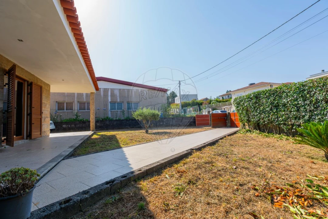 Moradia T3 para Venda em Termas de São Vicente Foto 5