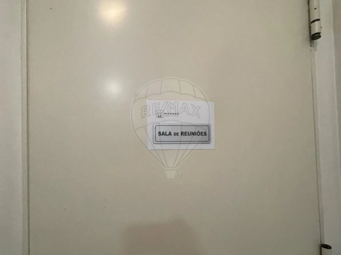 Apartamento T3 para Venda em Campanhã Foto 3