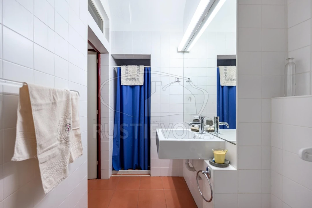 Moradia T4 para Venda em Évora (São Mamede, Sé, São Pedro e Santo Antão) Foto 14