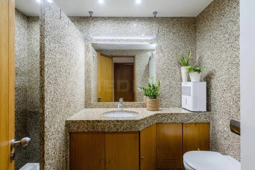 Moradia T4 para Venda em Moreira de Conegos Foto 9