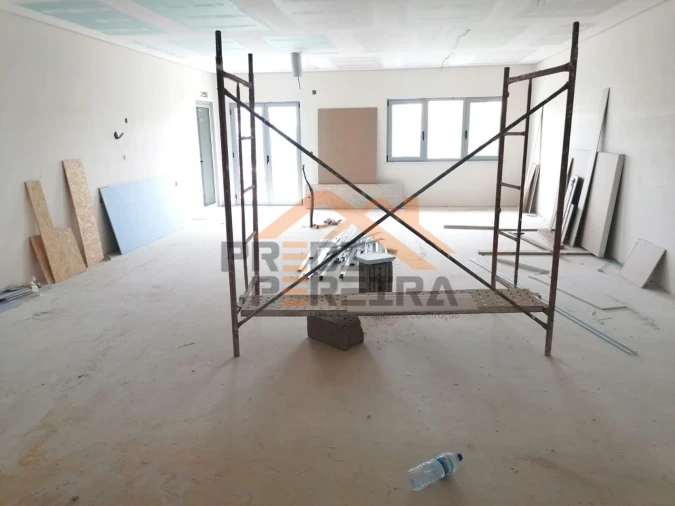 Apartamento T3 para Venda em Camarate, Unhos e Apelação Foto 6