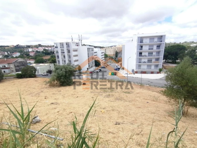 Apartamento T3 para Venda em Camarate, Unhos e Apelação Foto 10