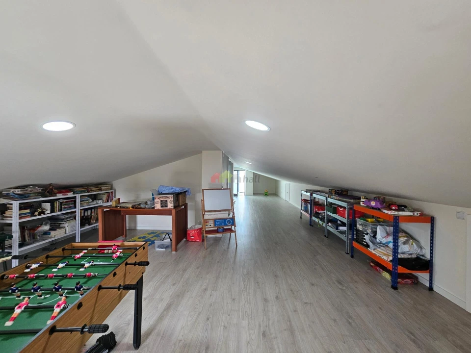 Moradia T7 para Venda em Sobral de Monte Agraço Foto 51