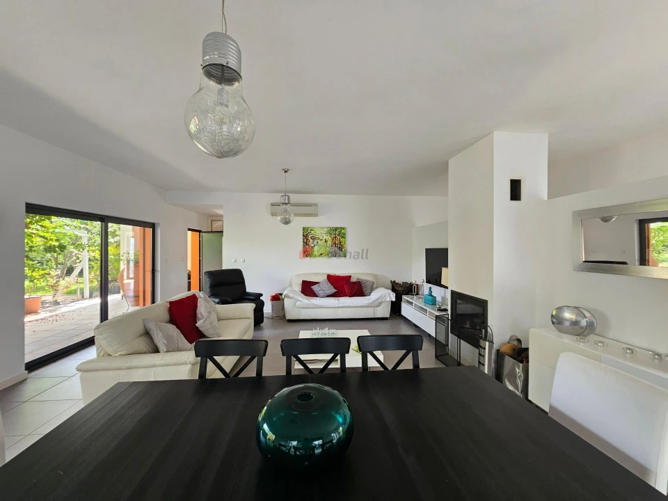 Moradia T7 para Venda em Sobral de Monte Agraço Foto 12